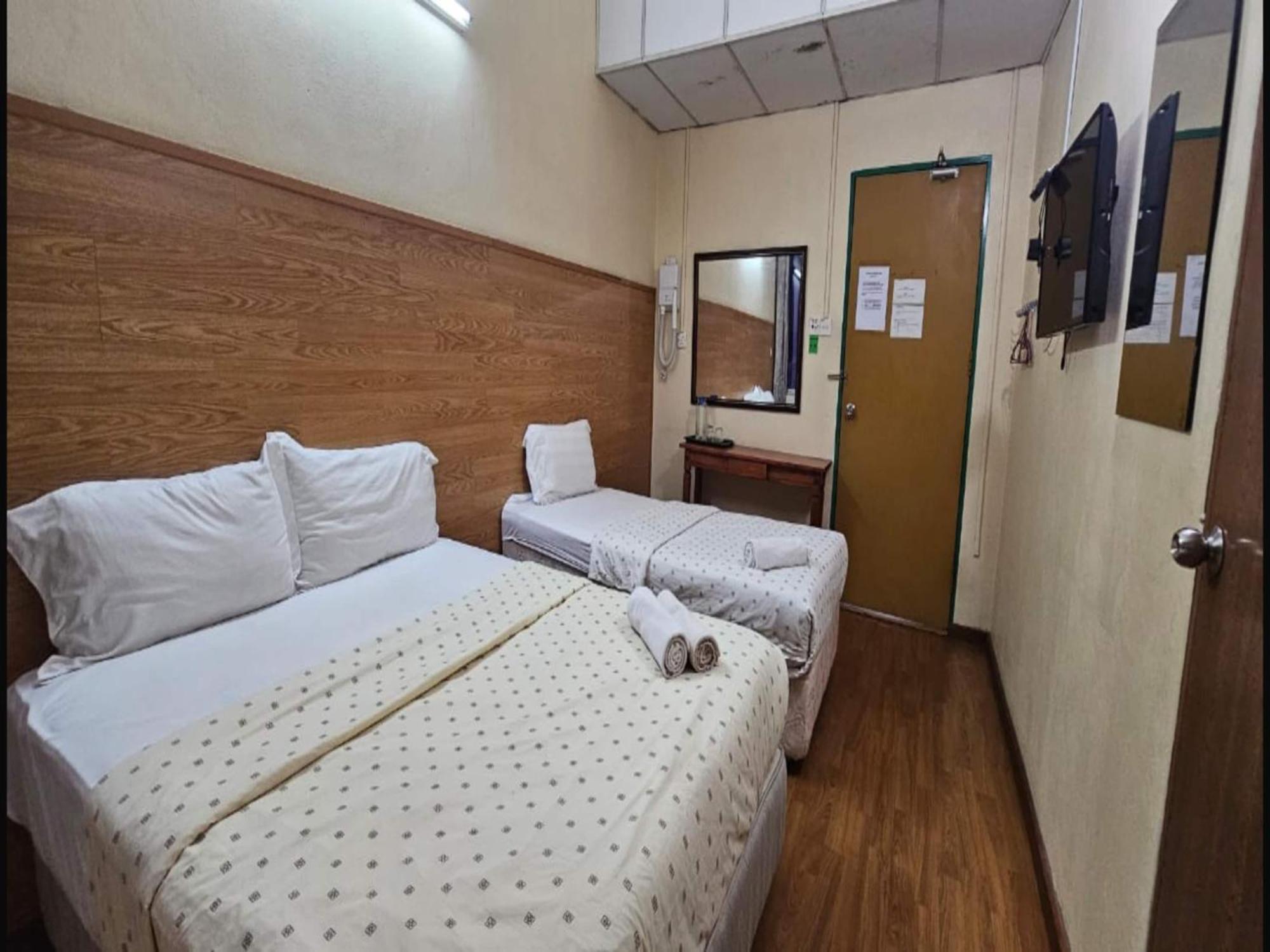 Oyo 90979 Sianglory Inn Kota Kinabalu Exterior photo