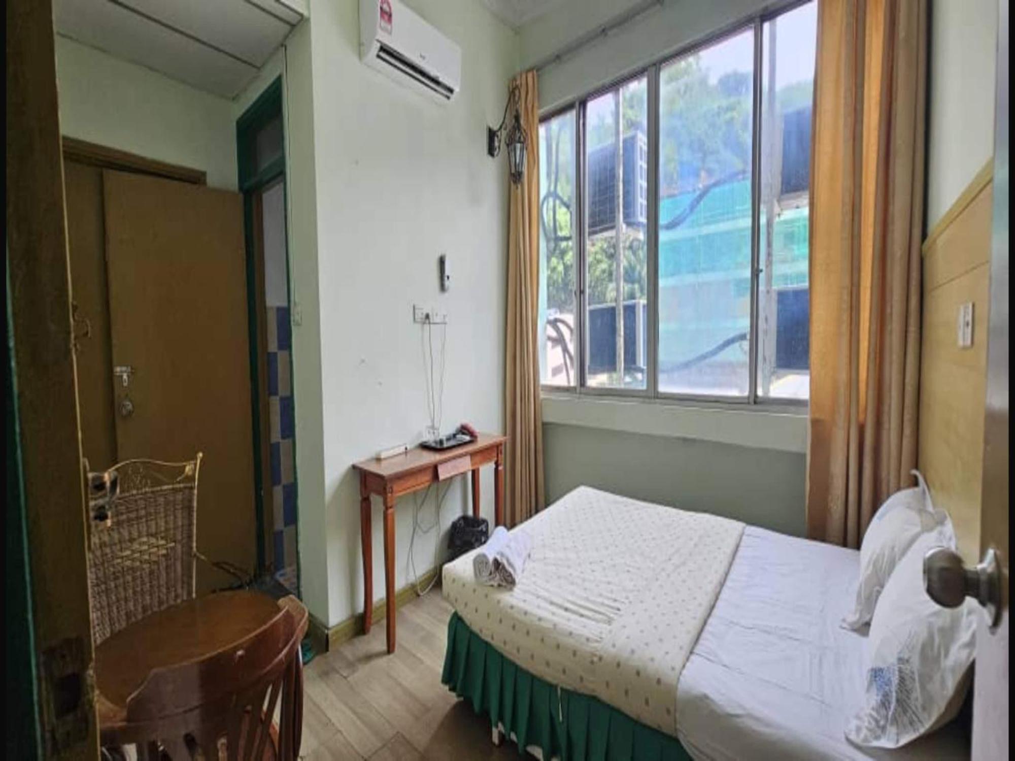 Oyo 90979 Sianglory Inn Kota Kinabalu Exterior photo